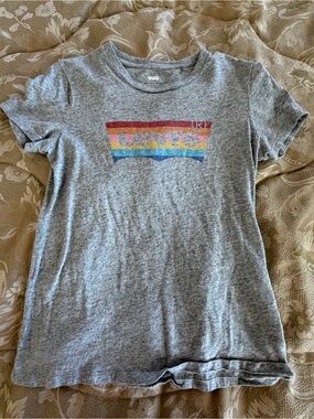 Levi's Grey Tee with Rainbow Logo